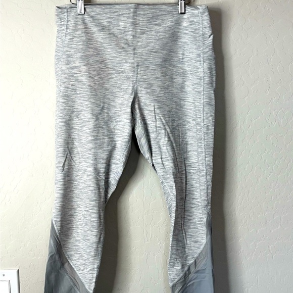 Lululemon Gray Wunder Under High Rise Crop Scallop Hem Leggings Size 14/XL - Picture 1 of 6